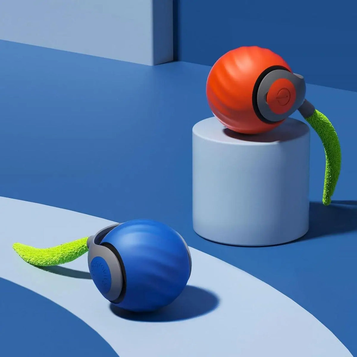 Rolling Ball Cat Toy( random color)