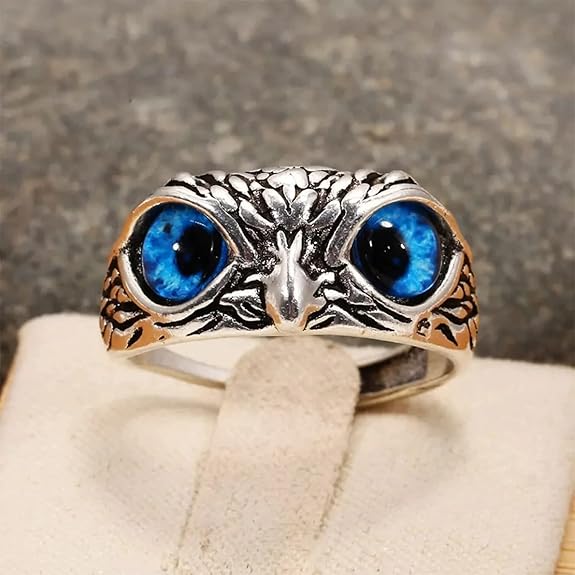 Owl Ring in blue color